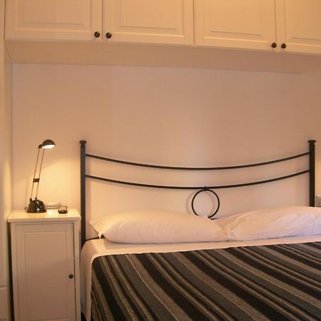 ססטרי לבאנטה B&B Villa Ginestra מראה חיצוני תמונה